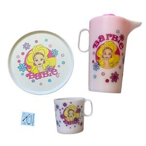 Chilton Toys Barbie Smiley-face Play Kitchen Plasticware